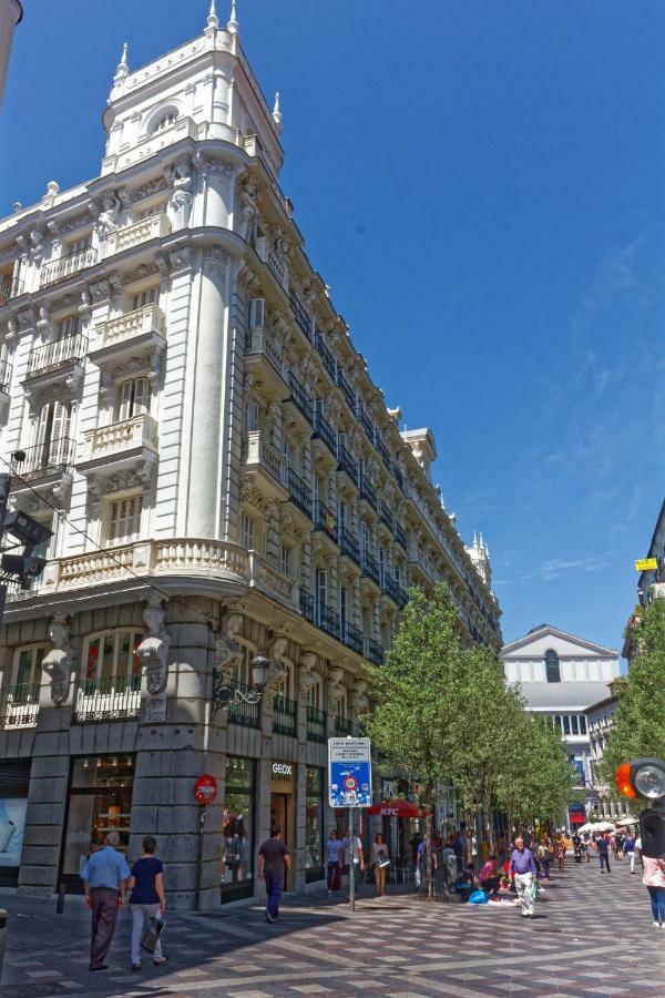 Arenal Suites Puerta Del Sol Madrid Exterior photo